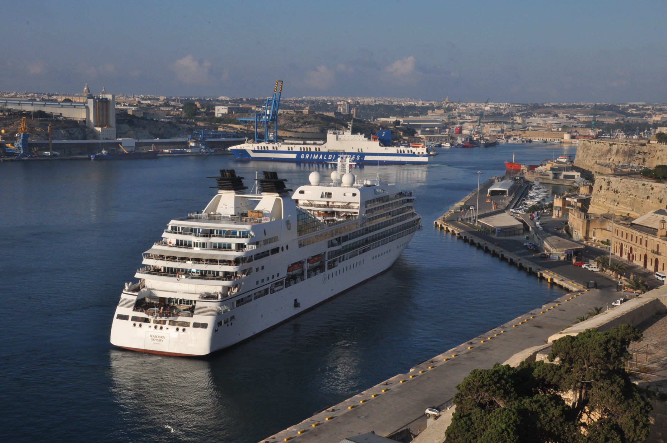 cruise liners leaving malta today